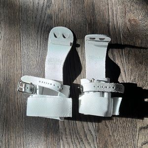 gymnastics grips